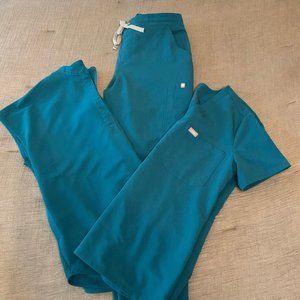 Figs Scrub Top + Pants